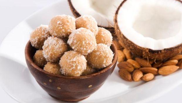 Coconut Dry Fruit Laddu